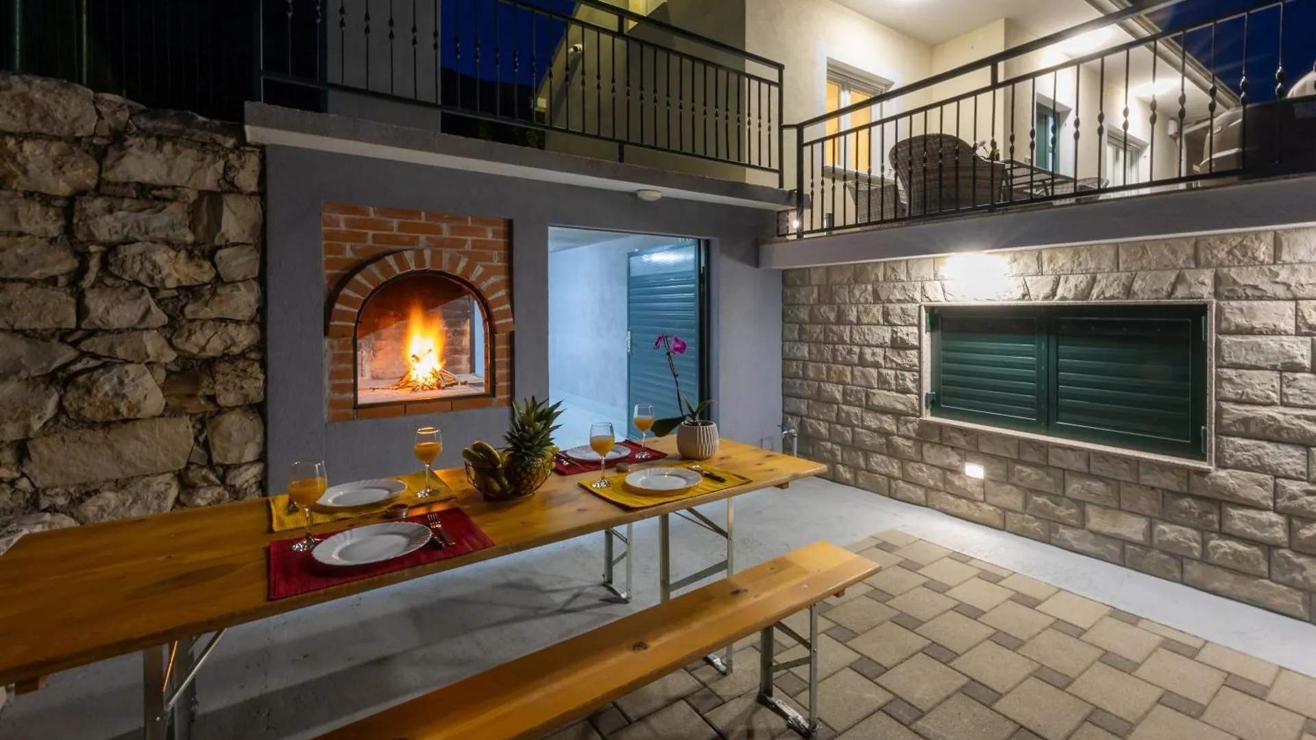 Private Villa Golden Hour With A View Of Split Area Kastel Sucurac 0*,